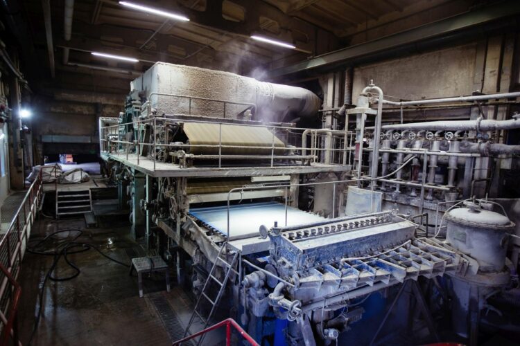 Waste paper recycling plant. Machine for production of paper rolls.
